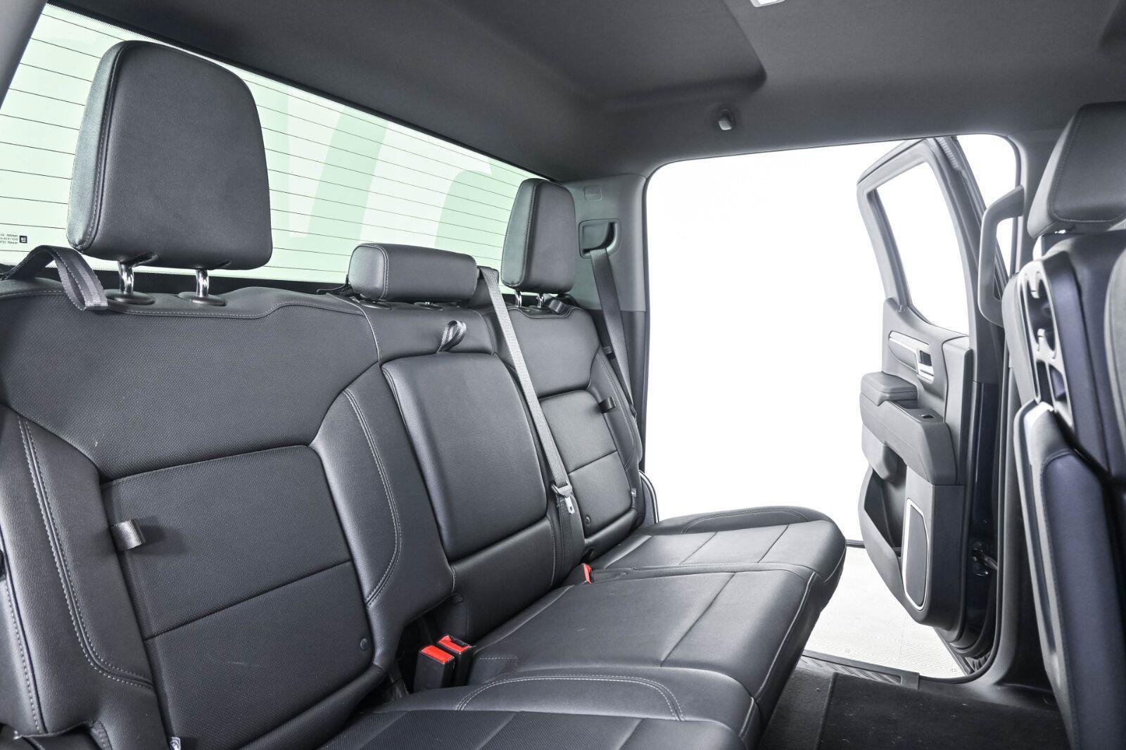 Used 2025 GMC Sierra 1500 SLT RWD image 19