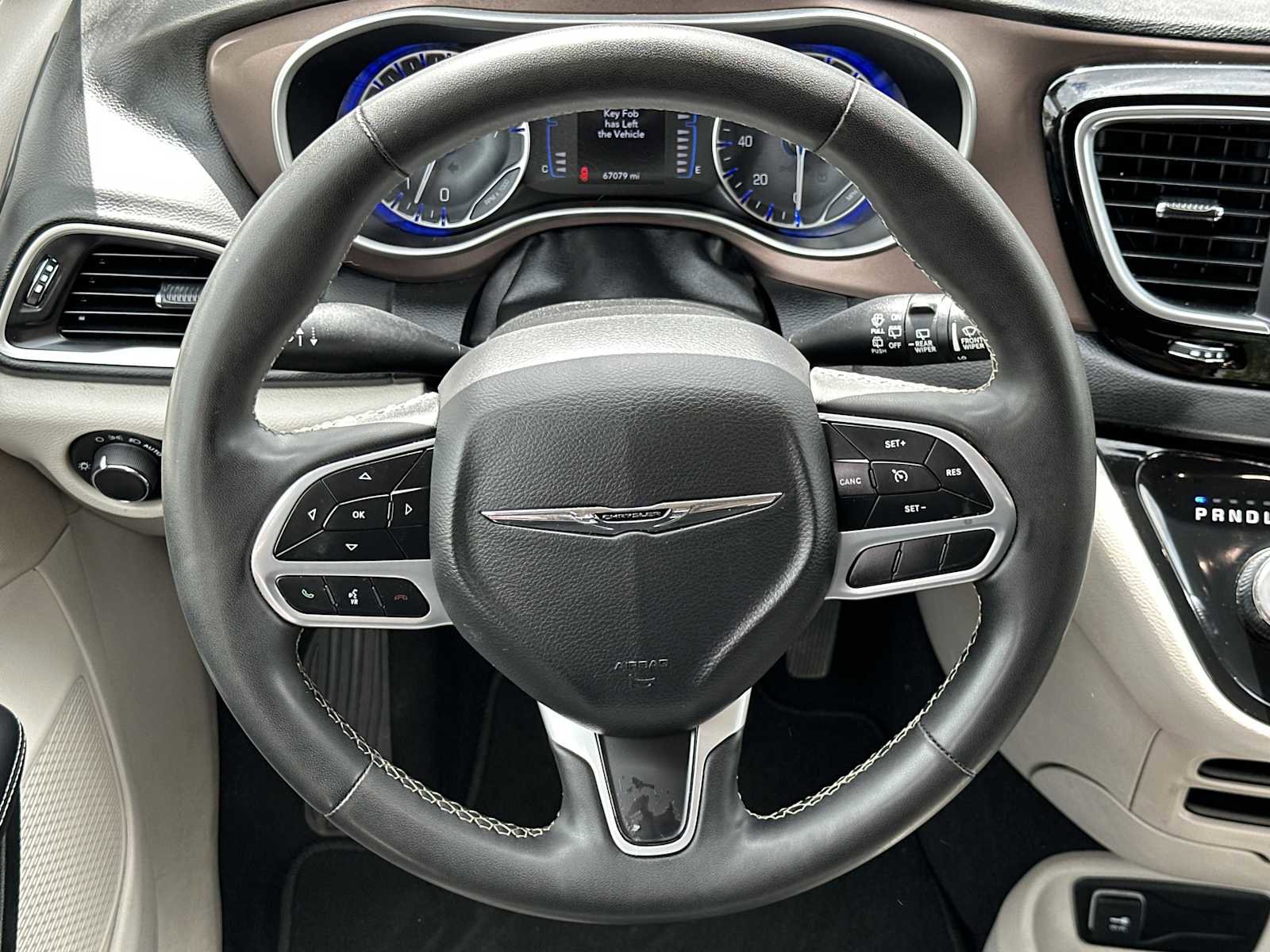 Used 2023 Chrysler Voyager LX FWD image 16