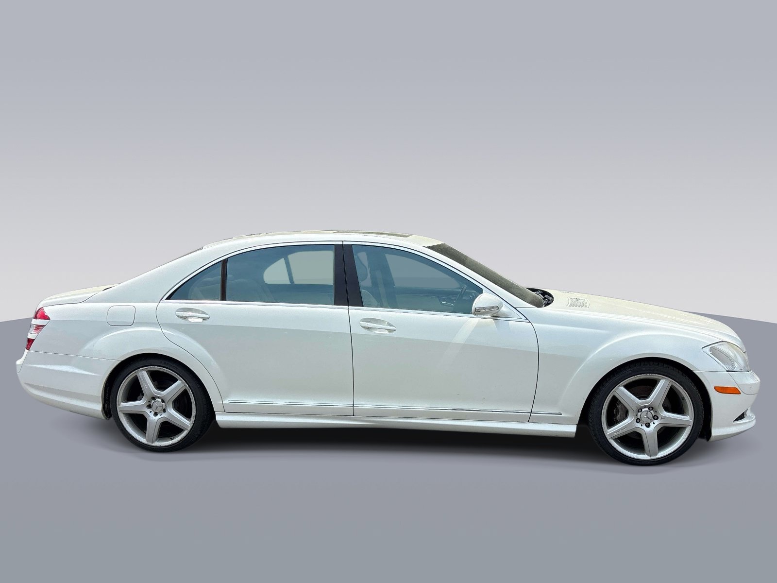 Used 2009 Mercedes-Benz S 550 4MATIC image 2