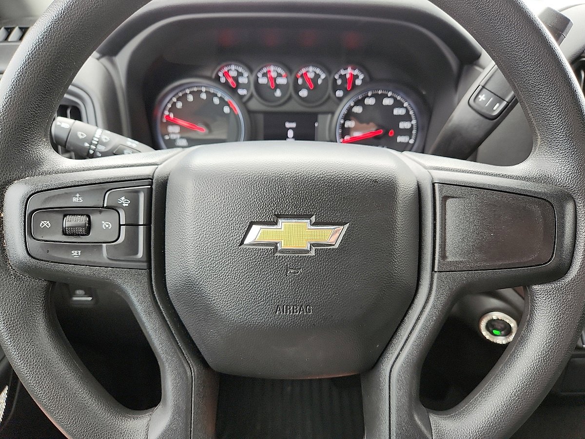 Used 2024 Chevrolet Silverado 1500 Custom image 11