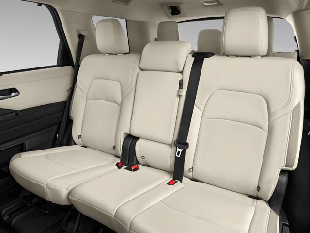 Used 2024 Nissan Pathfinder Platinum AWD/4WD image 11