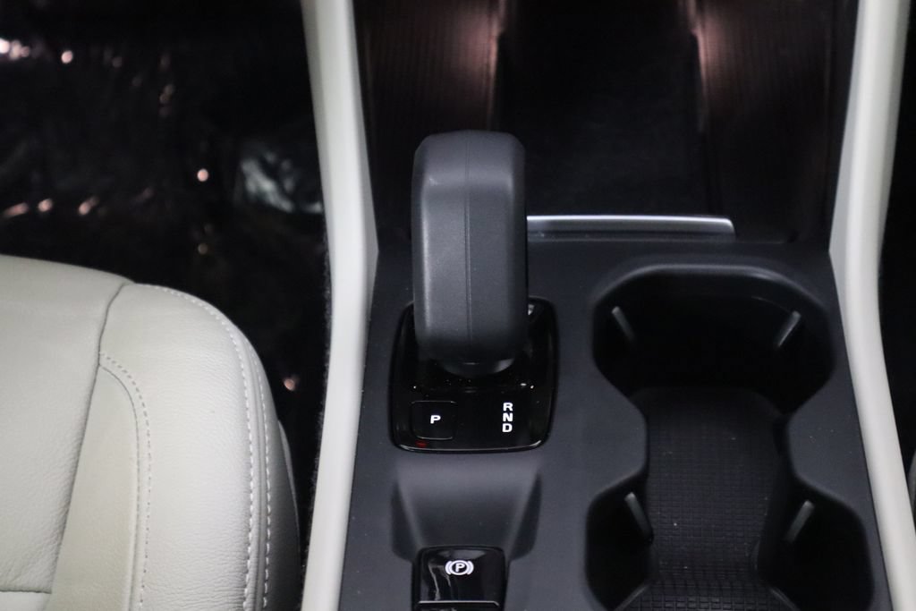 Used 2022 Volvo XC40 T5 Momentum AWD/4WD image 28