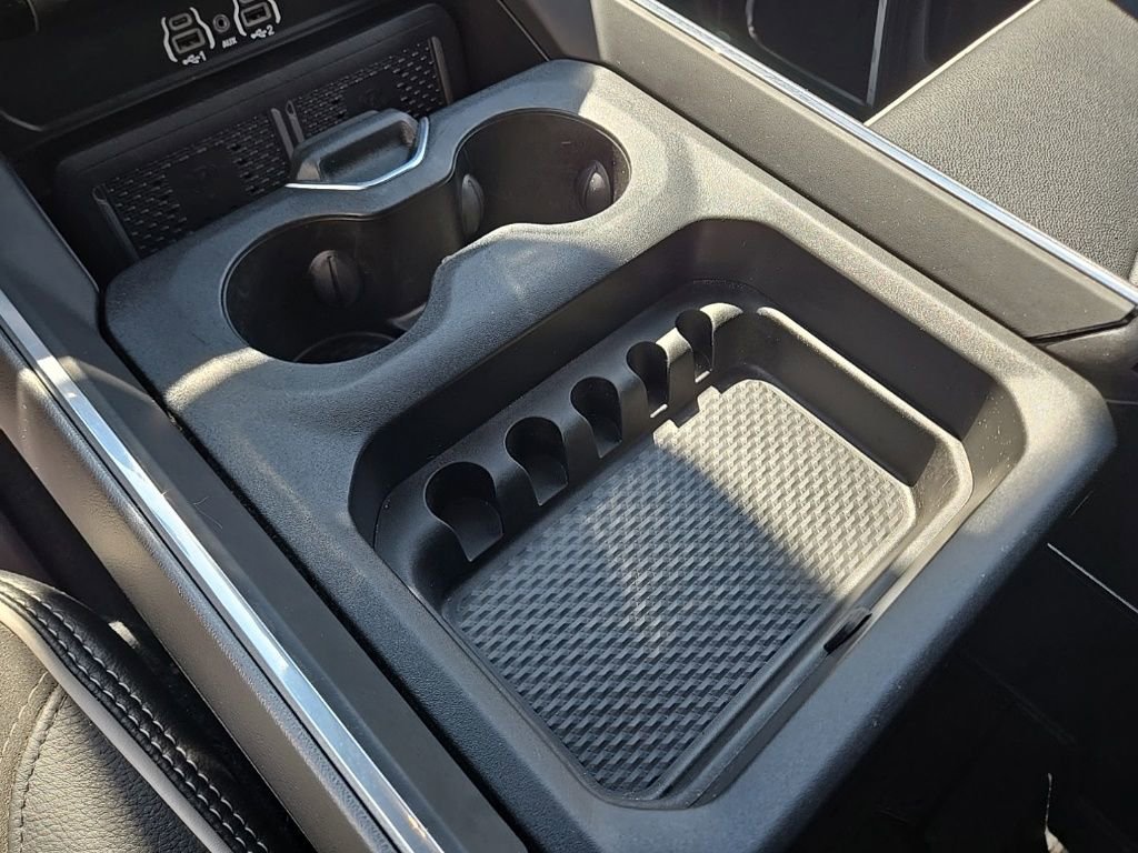 Used 2025 RAM 3500 Laramie w/ Sport Appearance Package AWD/4WD image 37