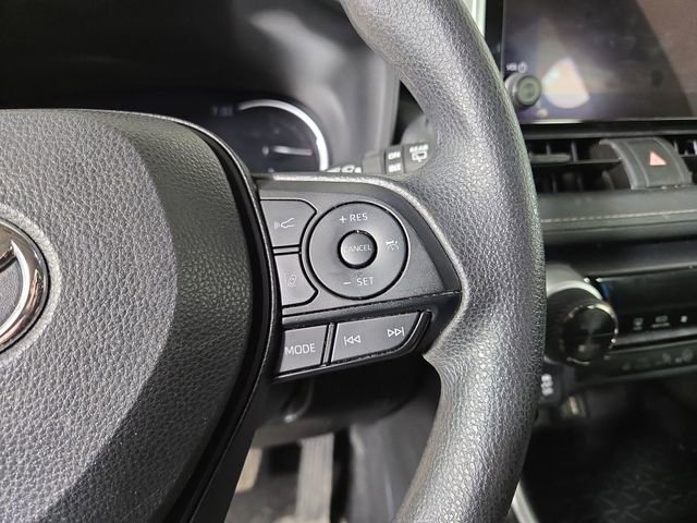 Used 2024 Toyota RAV4 XLE image 22