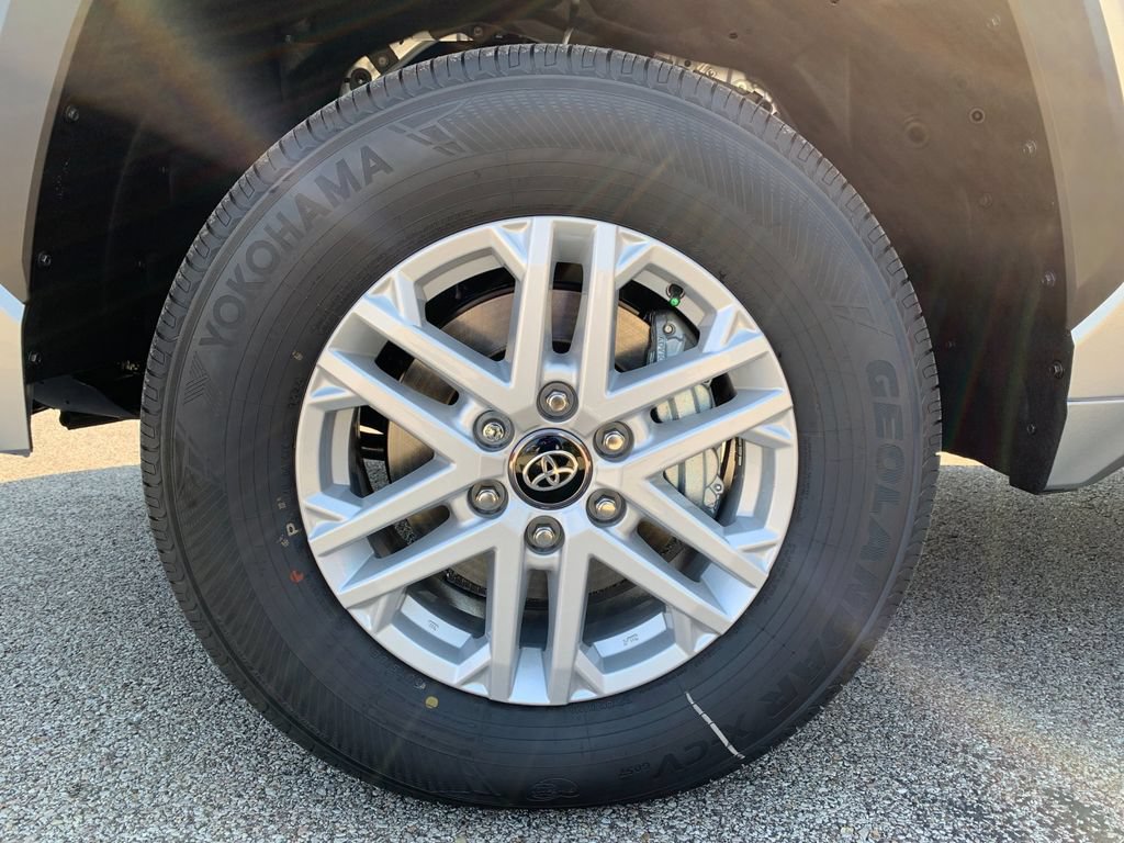New 2026 Toyota Tundra SR5 AWD/4WD image 31