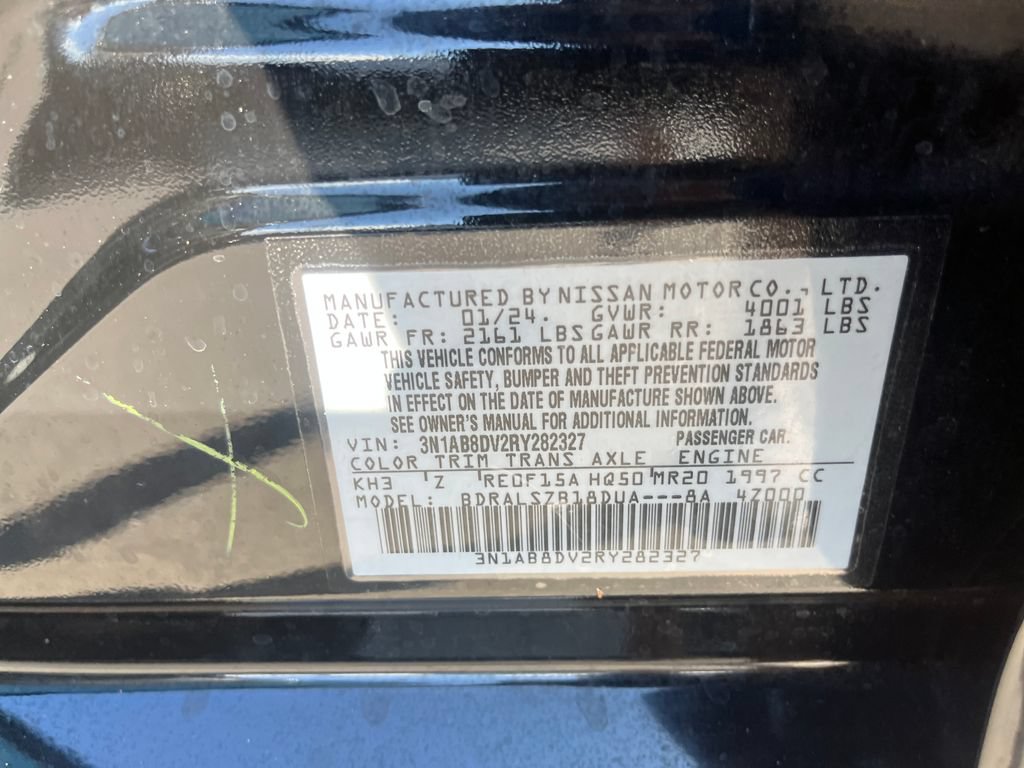 Used 2024 Nissan Sentra SR w/ SR Premium Package FWD image 31