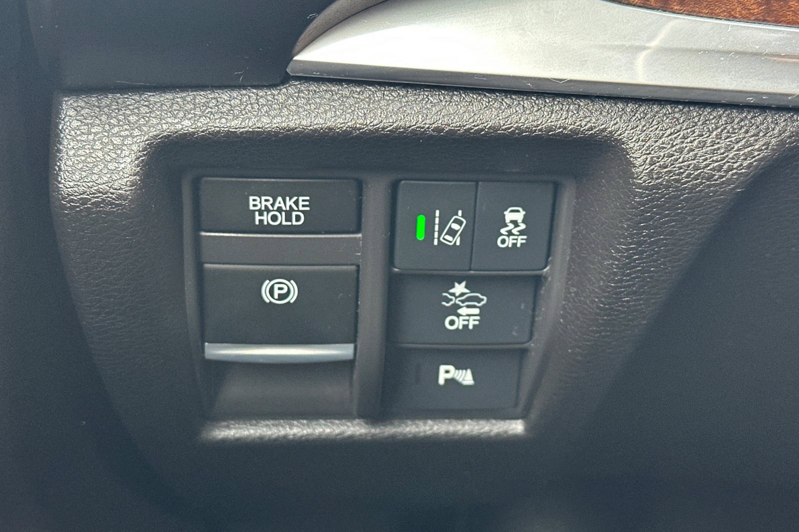 Used 2020 Acura MDX FWD image 35