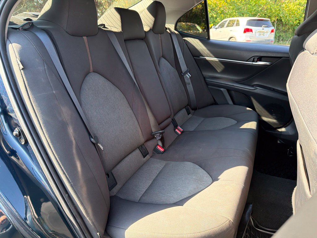Used 2020 Toyota Camry LE FWD image 32
