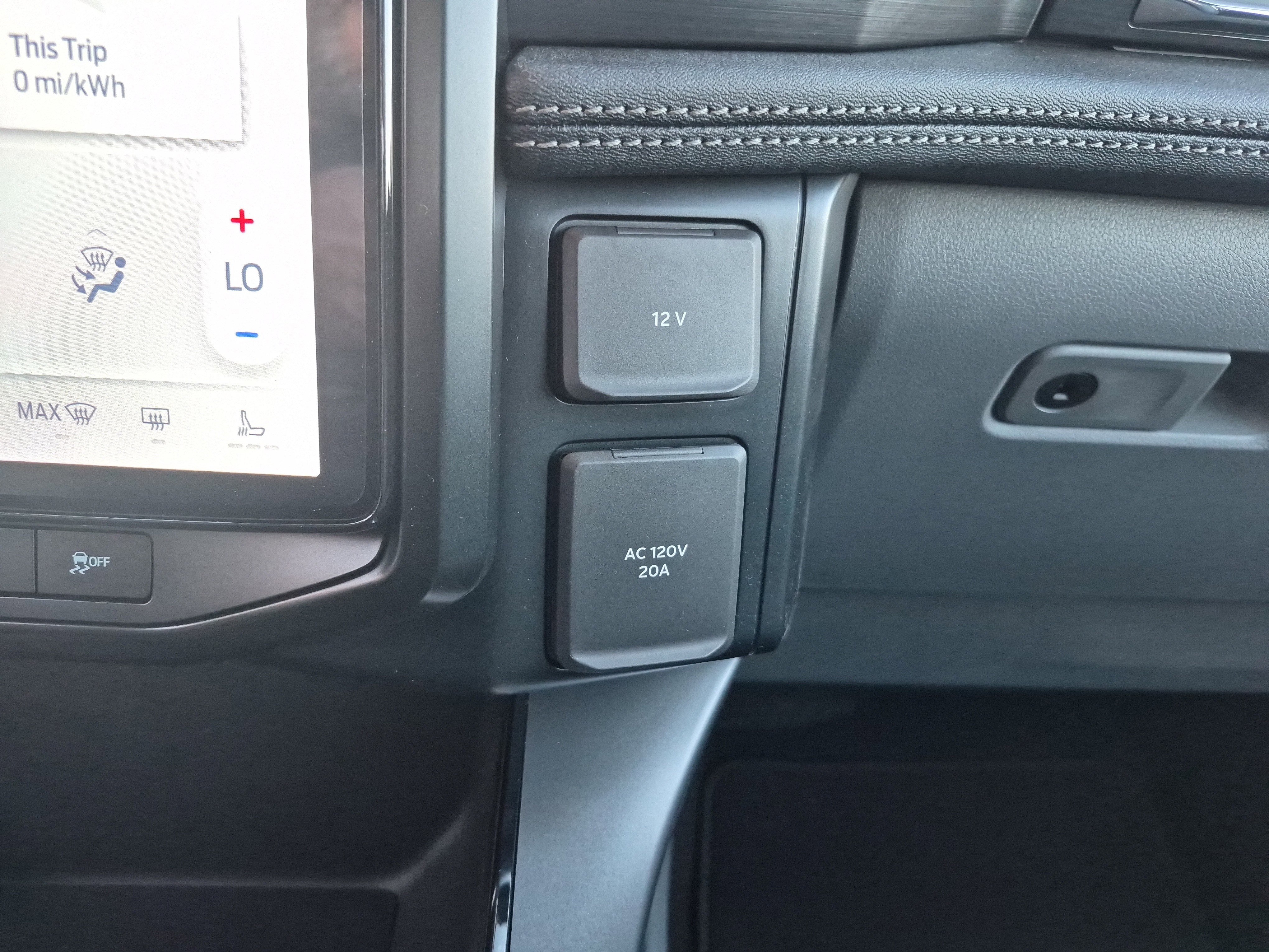 New 2025 Ford F150 Lightning Flash image 37