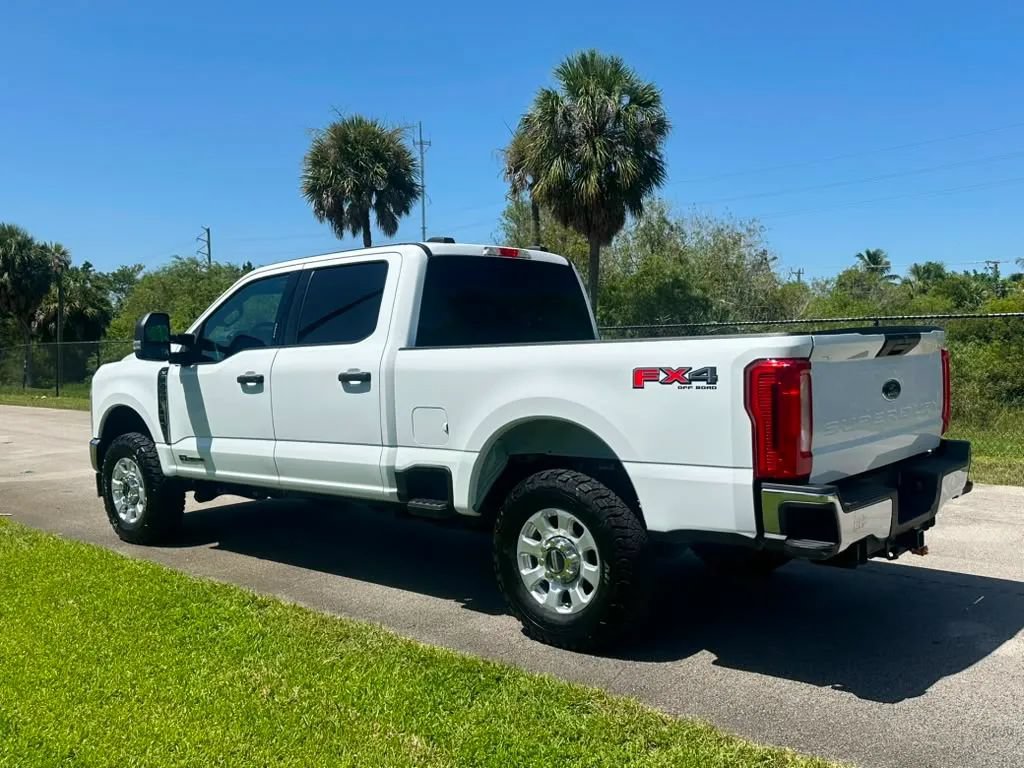 Used 2024 Ford F250 XLT w/ FX4 Off-Road Package AWD/4WD image 7
