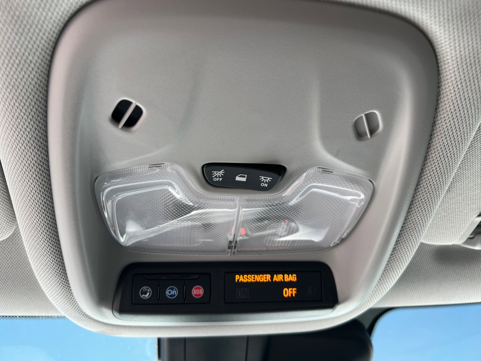 Used 2024 Chevrolet TrailBlazer LT w/ LT Cold Weather Package image 16