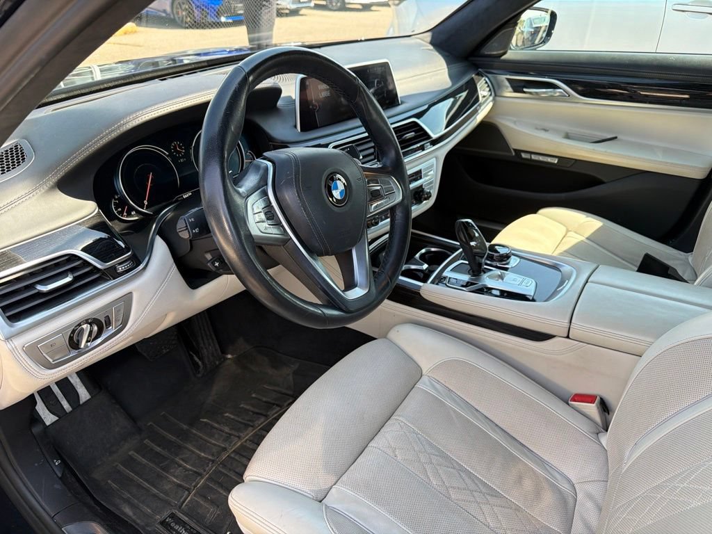 Used 2016 BMW 750i xDrive AWD/4WD image 29