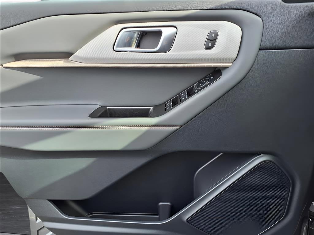 New 2026 Ford Explorer Active image 14