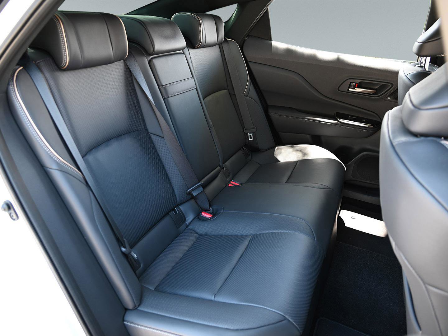 Used 2025 Toyota Crown Platinum image 27