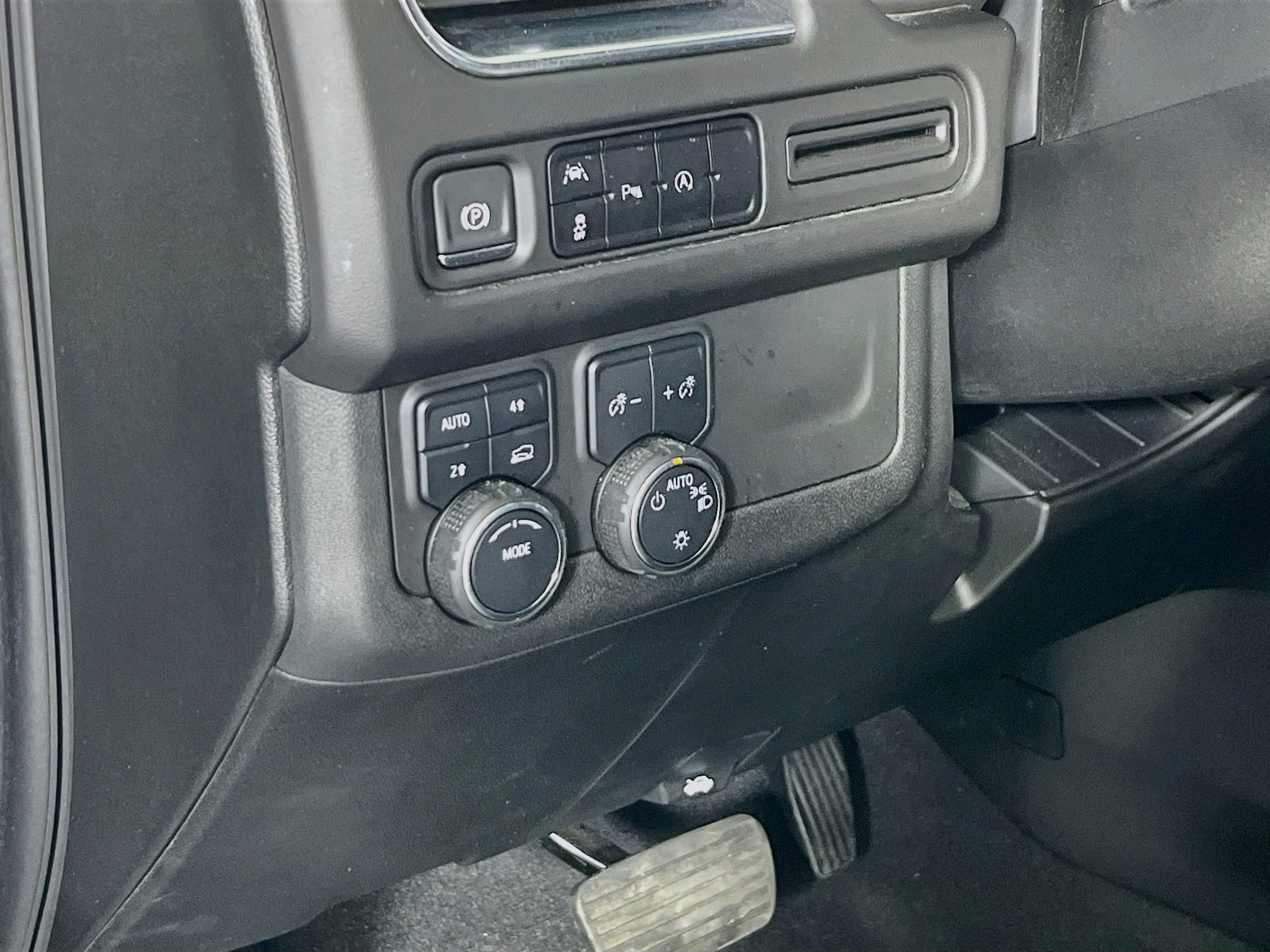 Used 2024 Chevrolet Tahoe LS w/ Driver Alert Package AWD/4WD image 10