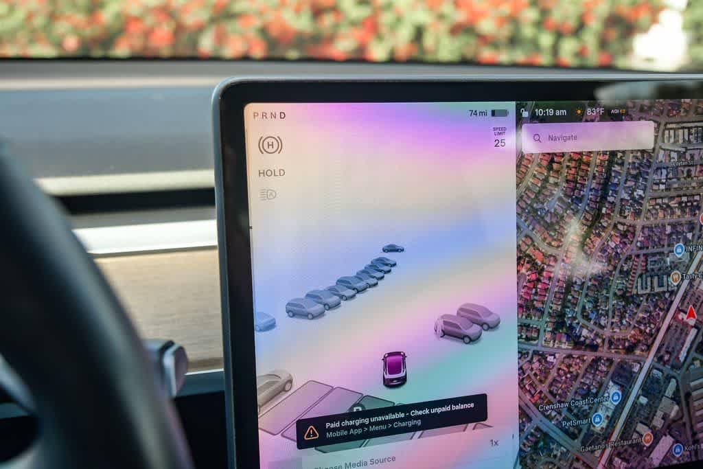 Used 2018 Tesla Model 3 Long Range RWD image 25