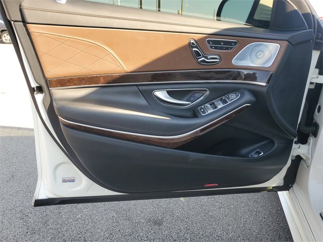 Used 2018 Mercedes-Benz S 560 4MATIC Sedan image 18
