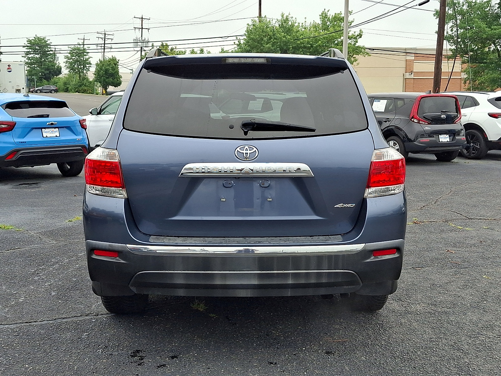 Used 2013 Toyota Highlander Plus AWD/4WD image 6