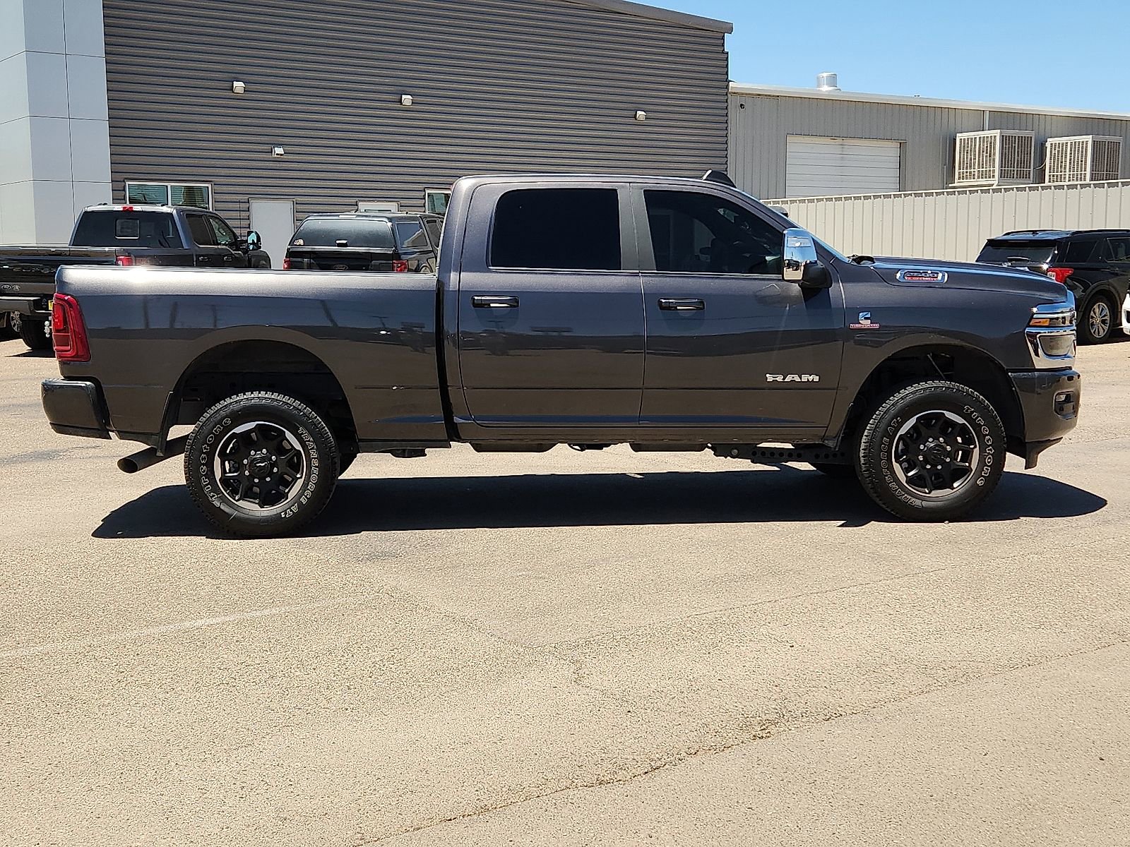 Used 2026 RAM 2500 Laramie AWD/4WD image 5