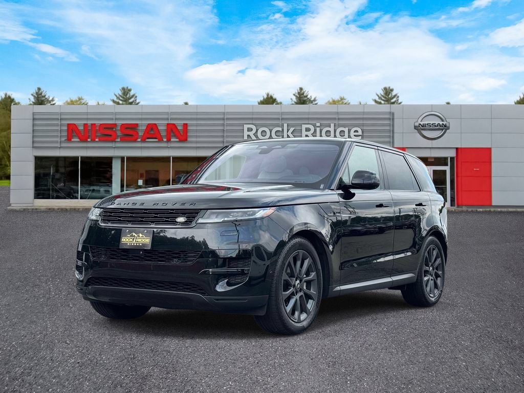 Used 2023 Land Rover Range Rover Sport SE AWD/4WD image 2