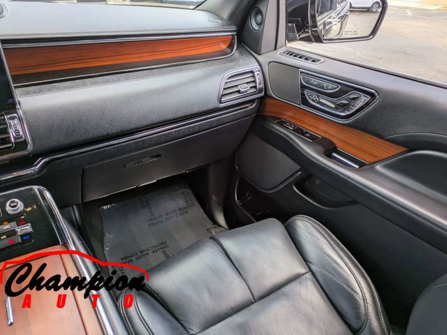 Used 2018 Lincoln Navigator Reserve w/ Technology Package AWD/4WD image 23