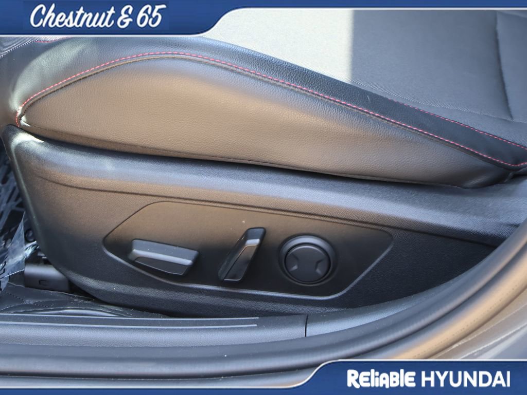 Certified 2025 Hyundai Elantra N Line FWD image 24