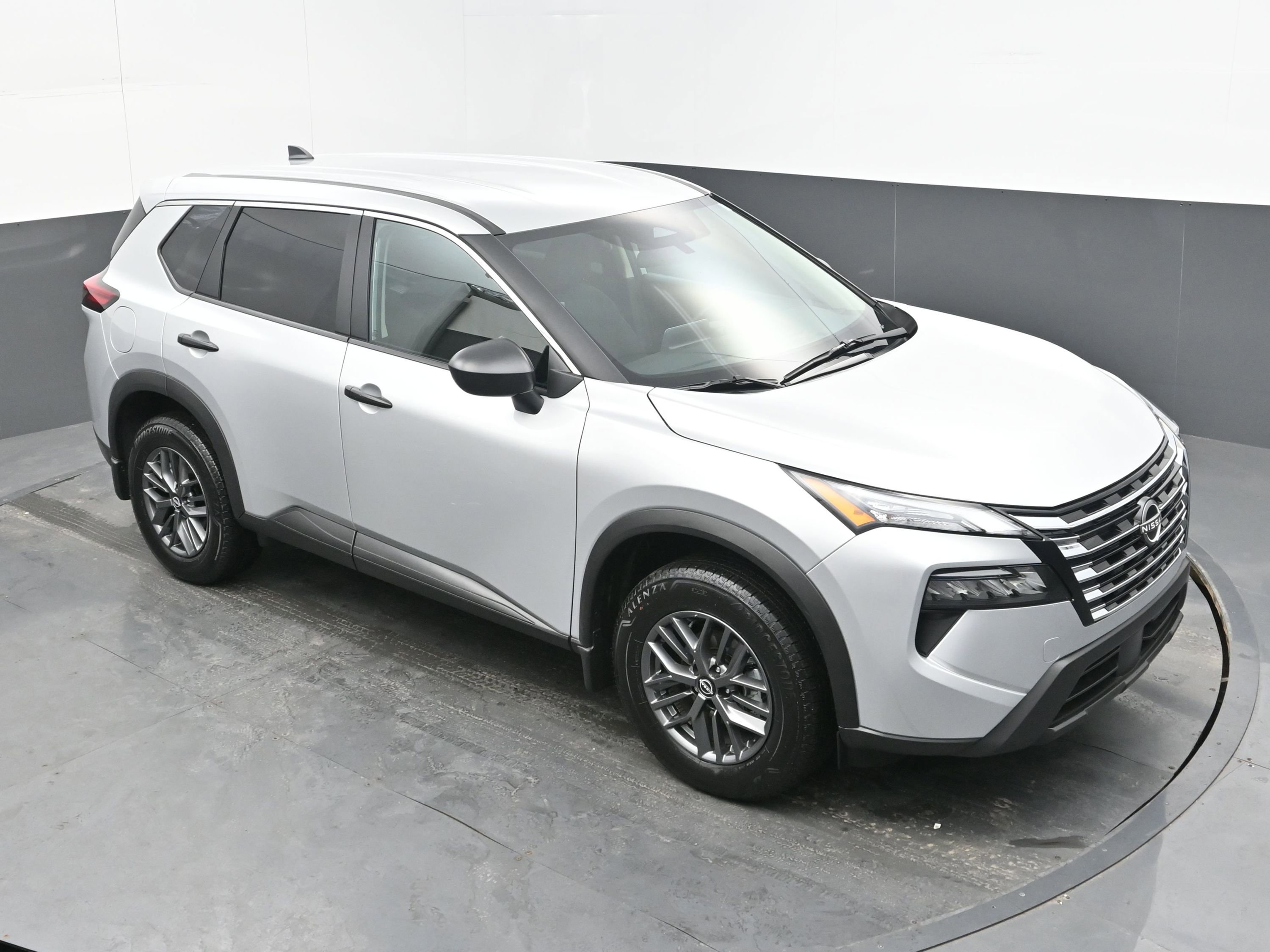 Certified 2025 Nissan Rogue S image 30