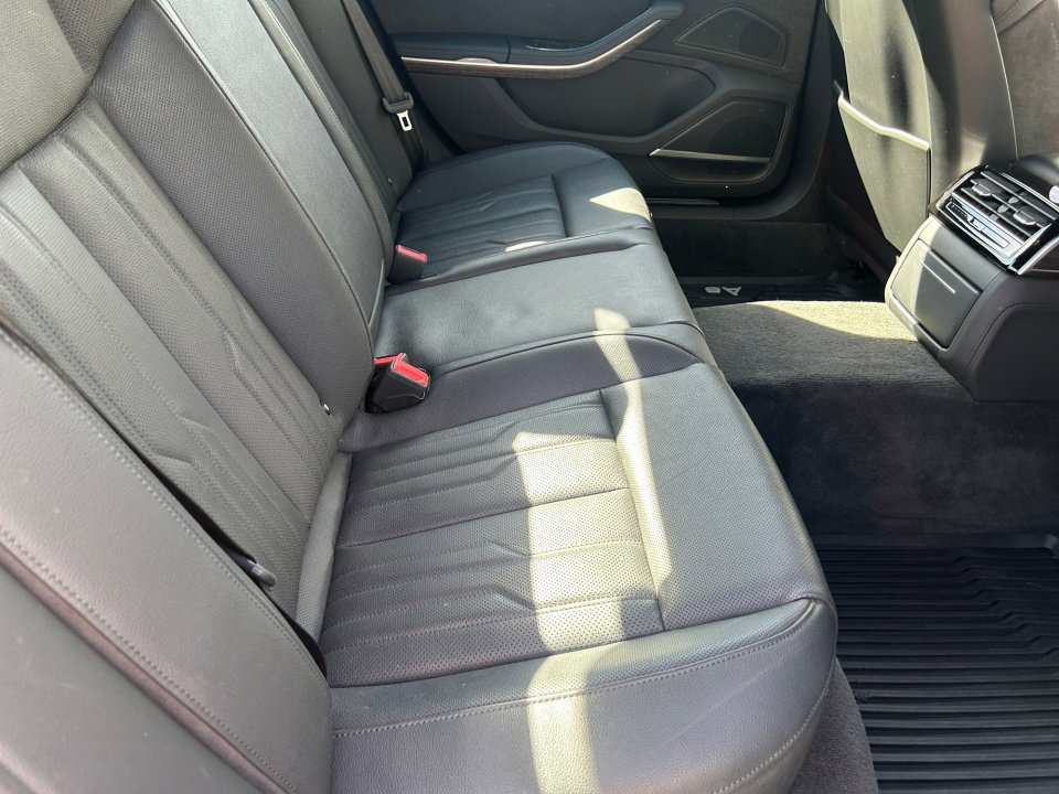 Used 2021 Audi A8 L 3.0T w/ Executive Plus Package image 29
