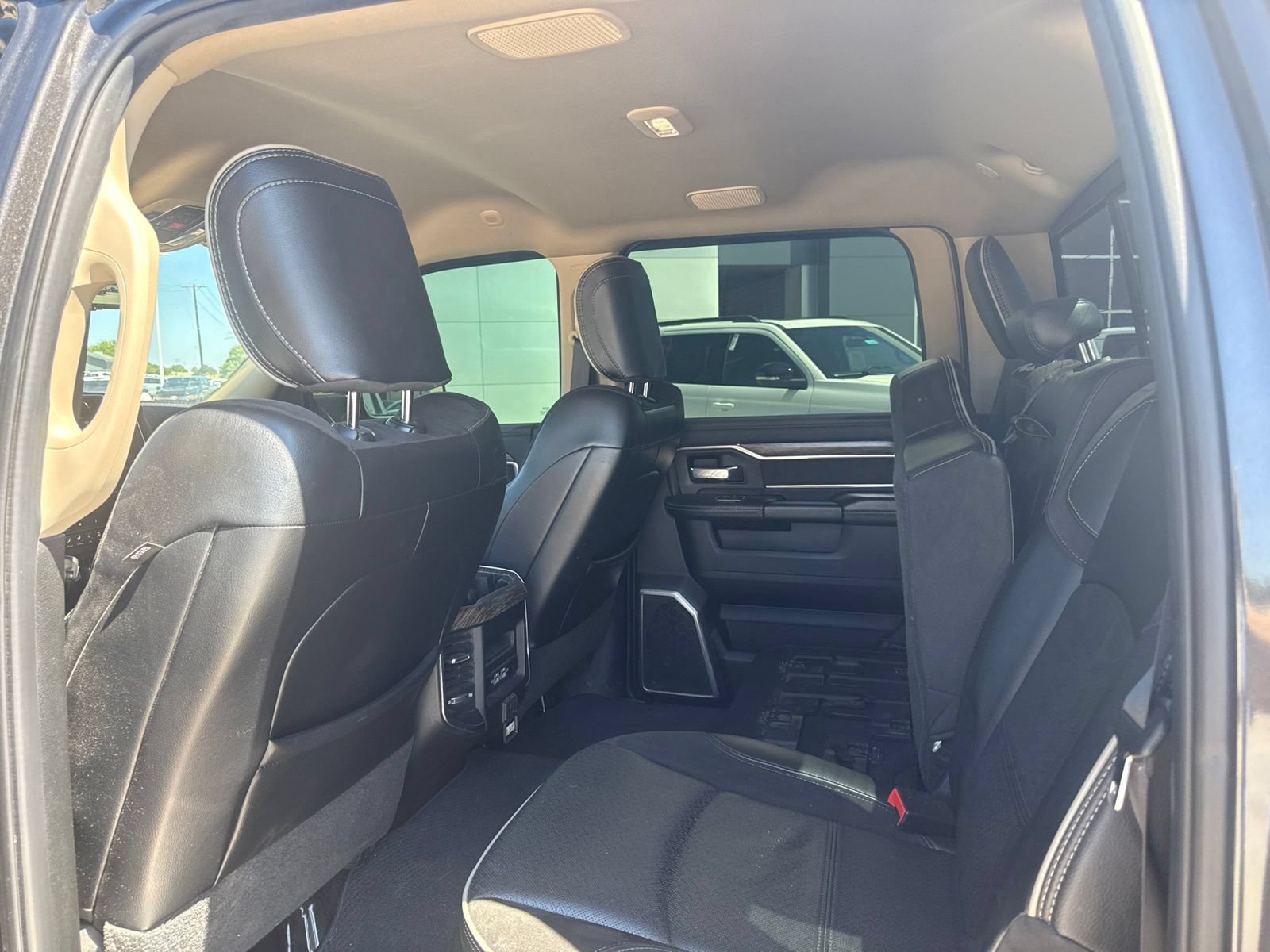 Used 2021 RAM 2500 Laramie w/ Safety Group B AWD/4WD image 11