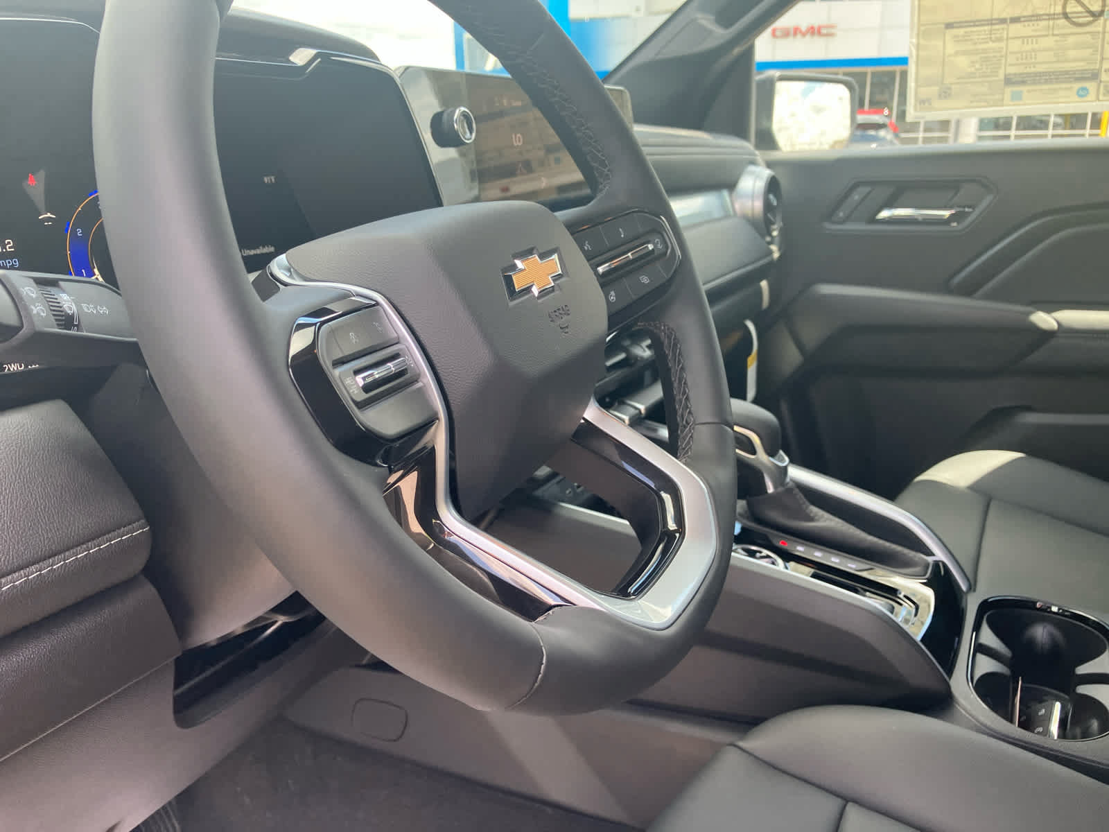 New 2026 Chevrolet Colorado LT w/ LT Convenience Package AWD/4WD image 9