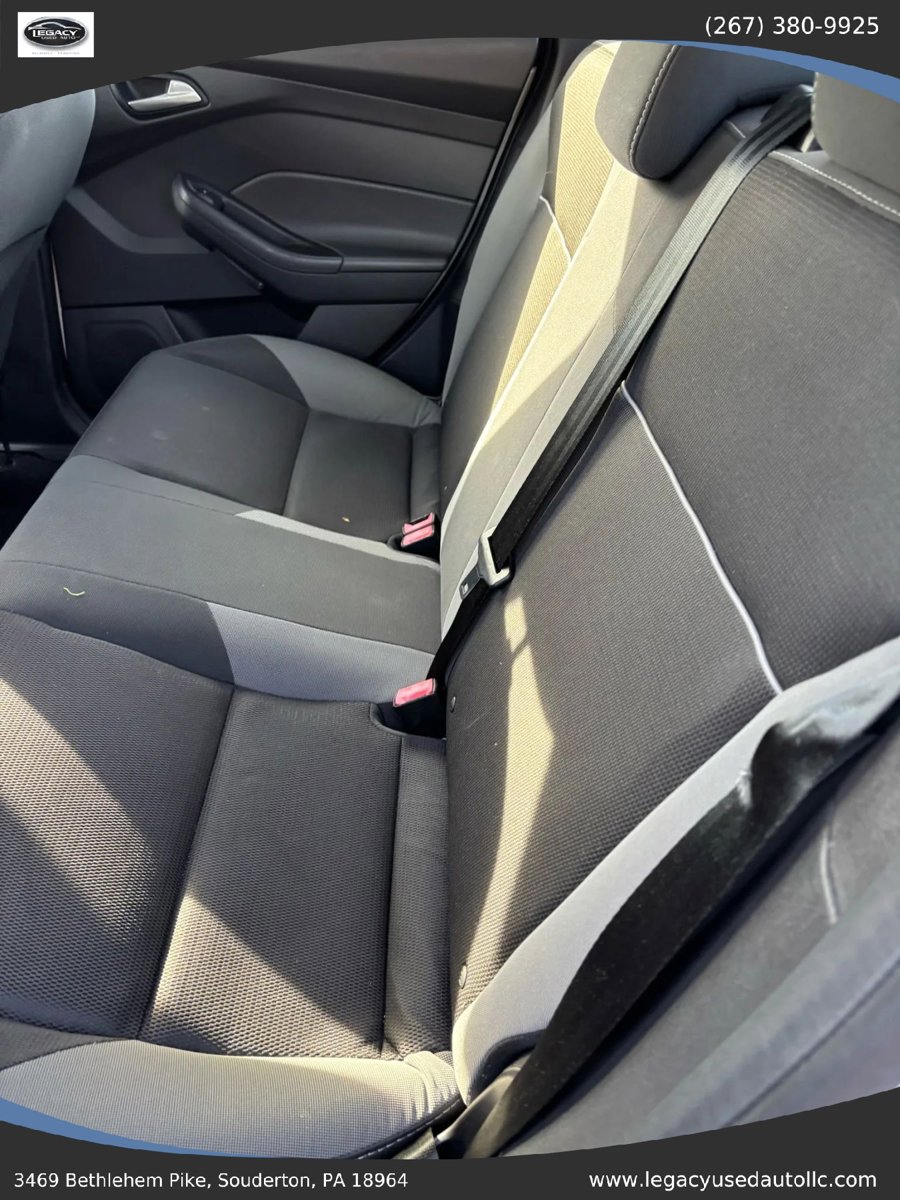 Used 2013 Ford Focus SE image 36