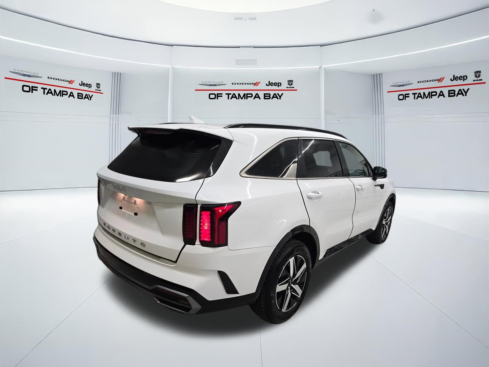 Used 2022 Kia Sorento S w/ Panoramic Sunroof Package FWD image 6