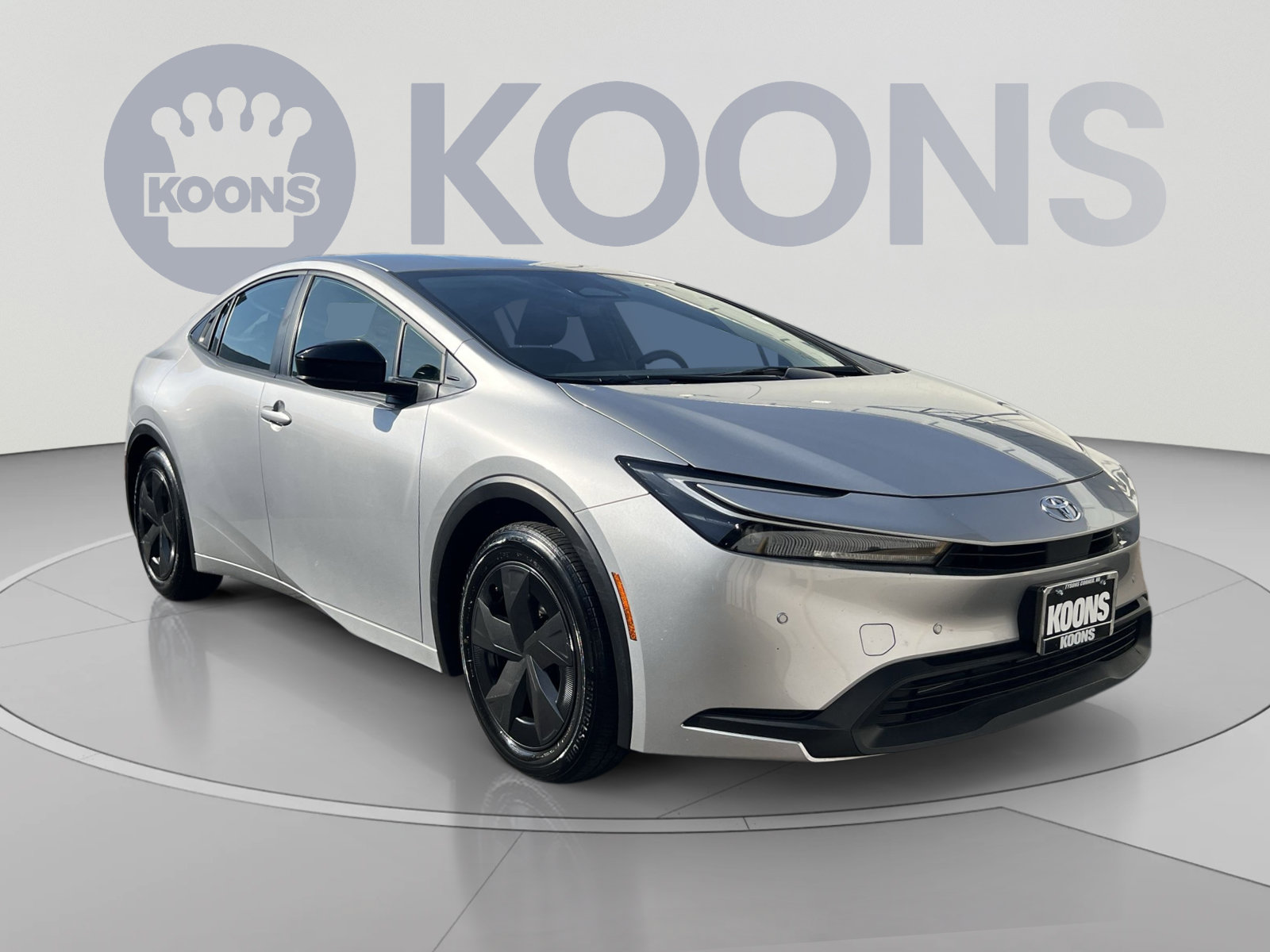 Used 2025 Toyota Prius LE FWD image 8