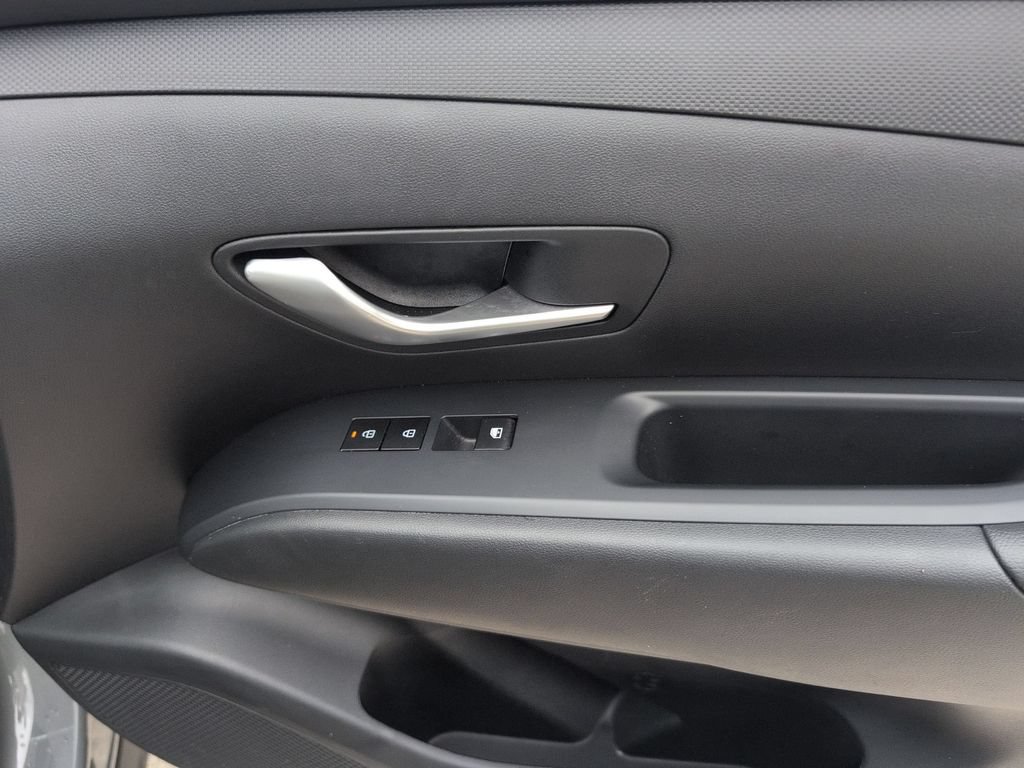 Used 2025 Hyundai Santa Cruz SEL FWD image 33