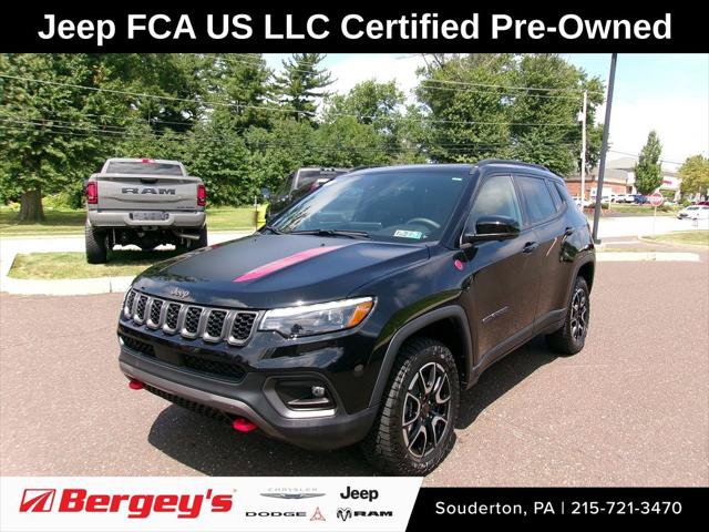Certified 2025 Jeep Compass Trailhawk w/ Trailhawk Elite Group AWD/4WD image 1