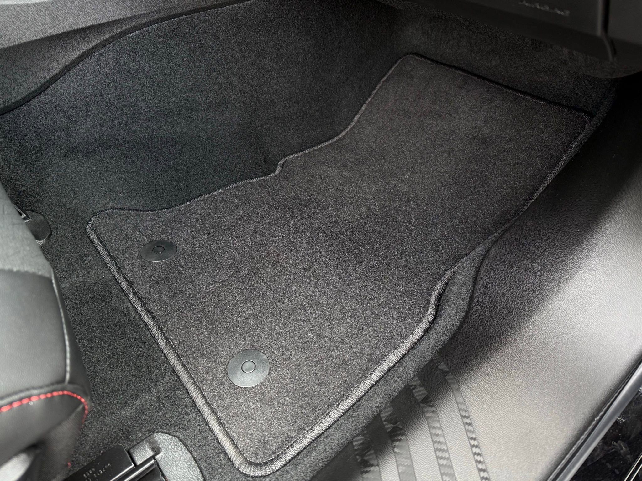 Used 2025 Dodge Charger R/T w/ Quick Order Package 25M R/T image 25