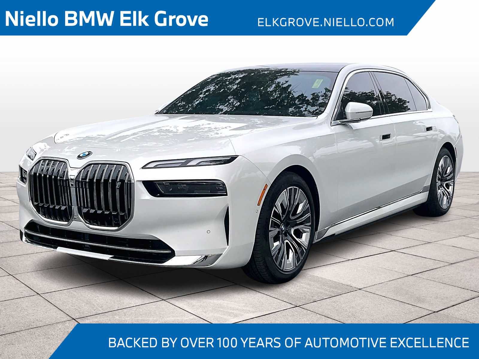 Certified 2024 BMW i7 xDrive60 image 1