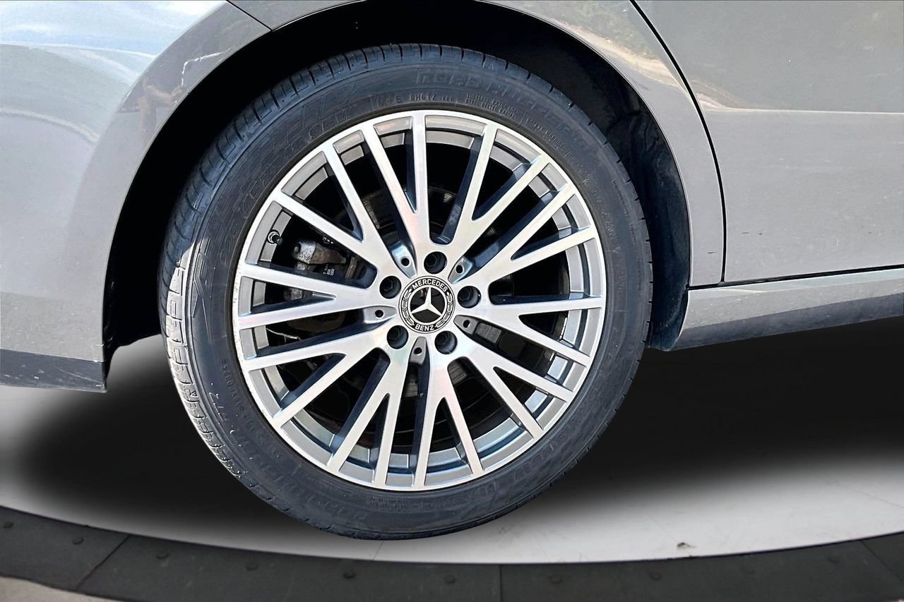 Used 2025 Mercedes-Benz CLA 250 image 35