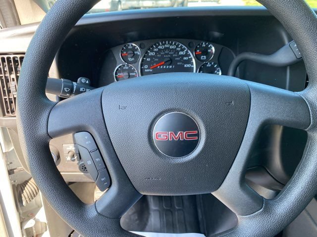 Used 2021 GMC Savana 3500 w/ Power Convenience Package RWD image 10
