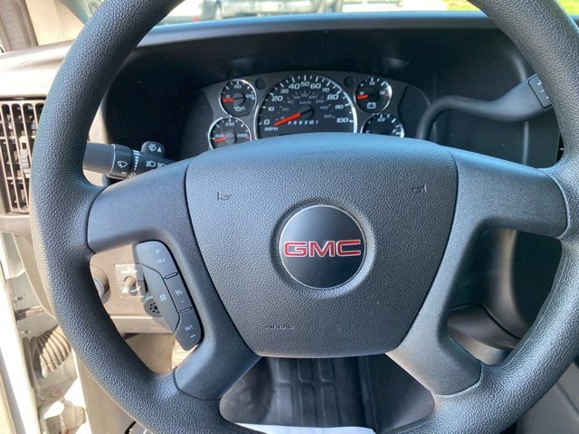 Used 2021 GMC Savana 3500 w/ Power Convenience Package RWD image 10