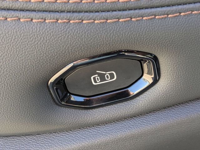 New 2026 Jeep Cherokee Limited image 17