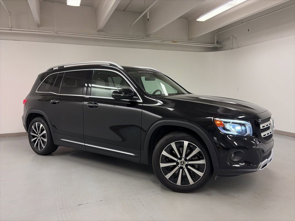 Certified 2023 Mercedes-Benz GLB 250 4MATIC image 8
