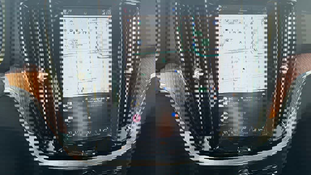 Used 2023 Volvo S60 B5 Plus w/ Climate Package image 20