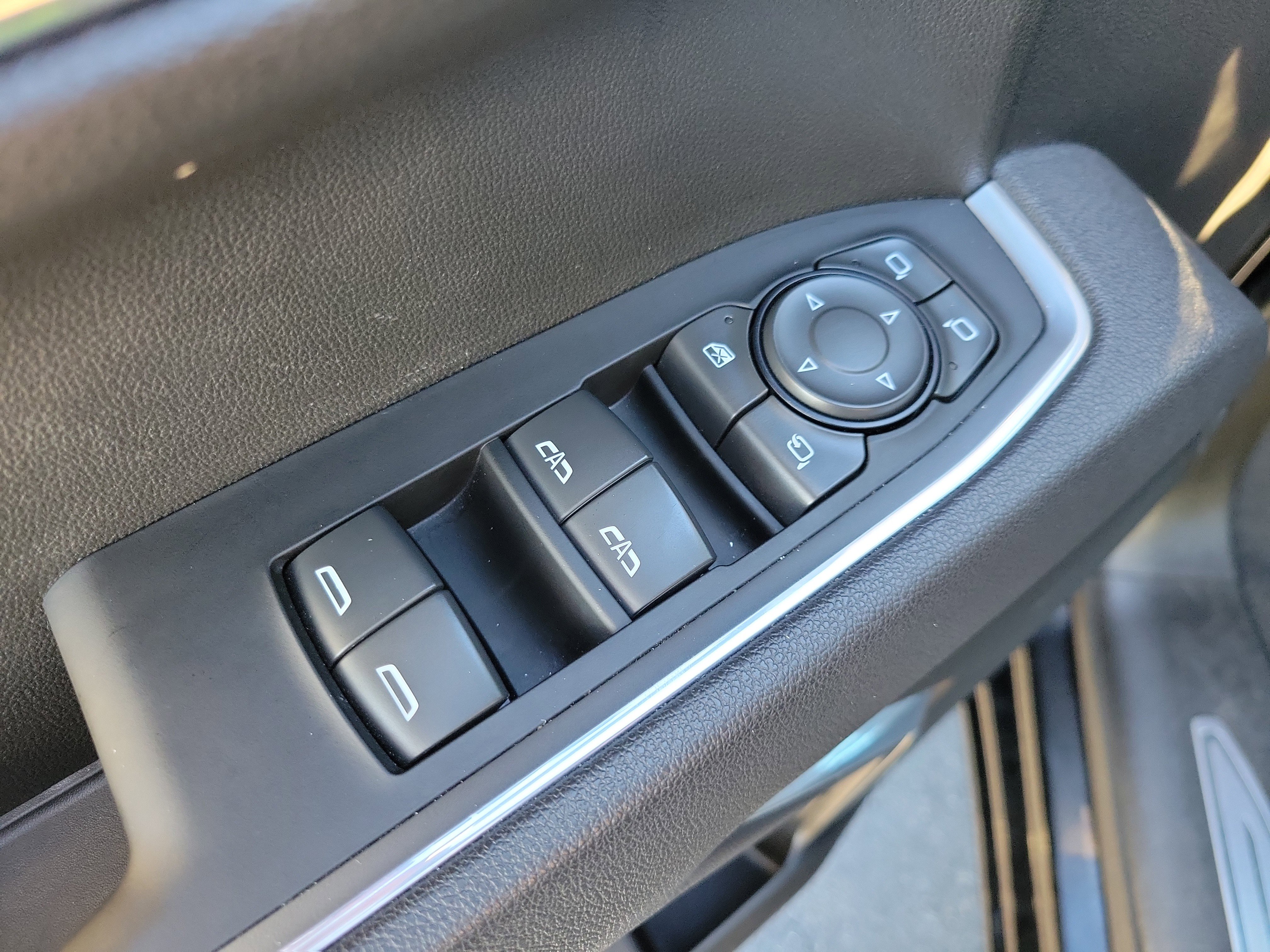 Used 2025 GMC Sierra 1500 SLT RWD image 20