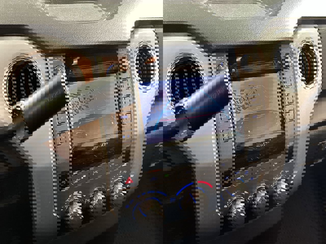 Used 2014 Toyota Tundra SR5 image 16