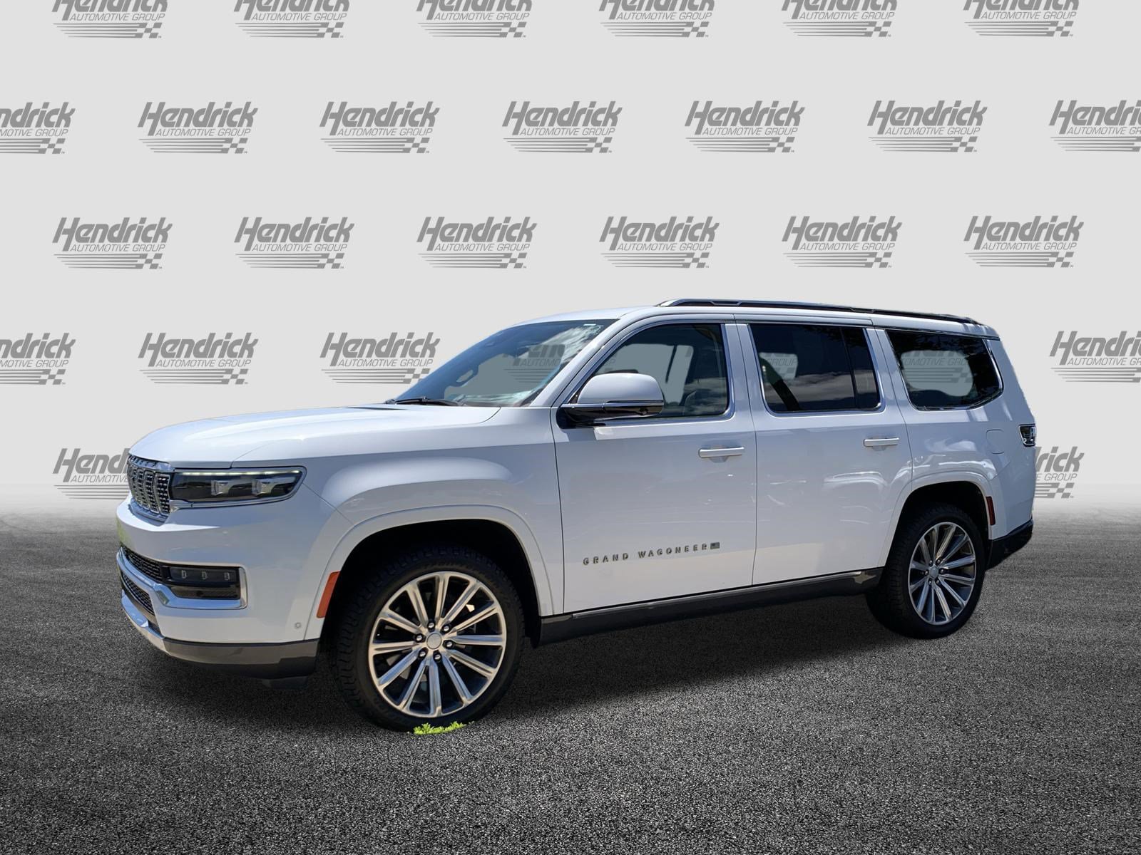 Used 2022 Jeep Grand Wagoneer Series I AWD/4WD image 5