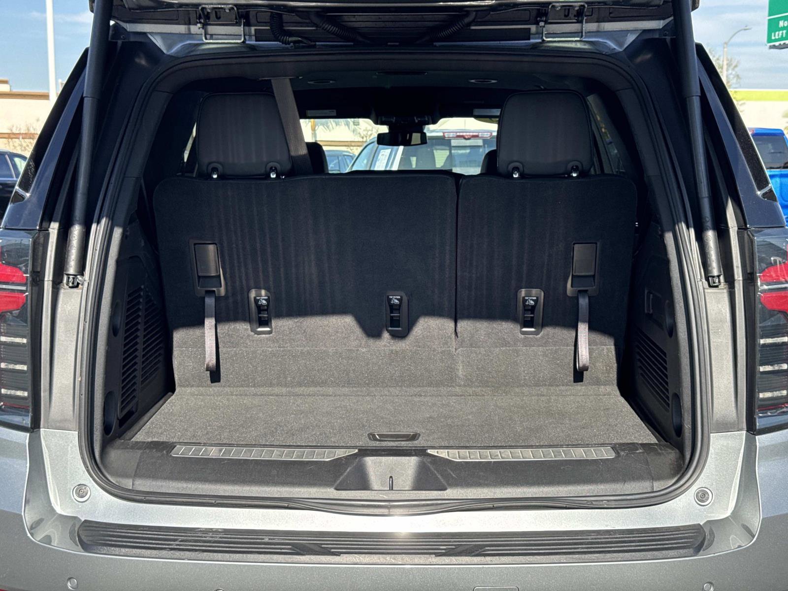 Used 2025 Chevrolet Tahoe RST image 27