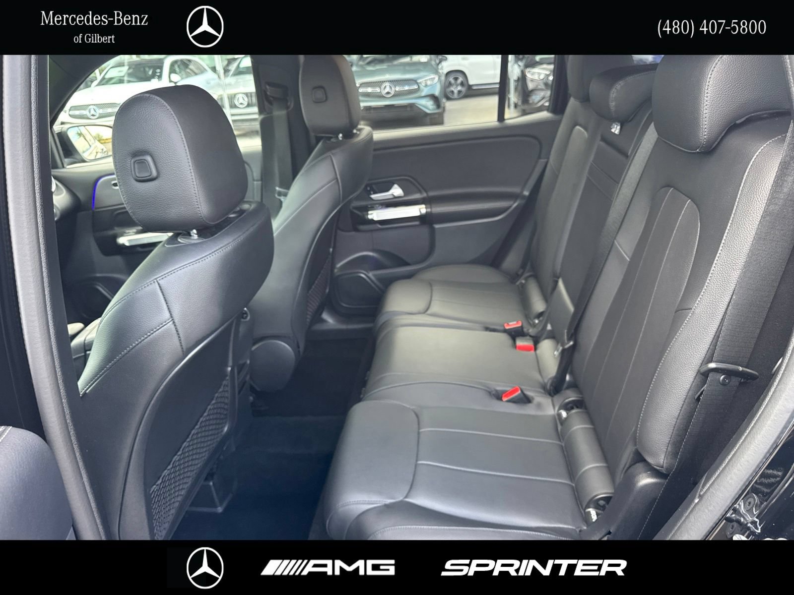 Used 2023 Mercedes-Benz GLB 250 w/ Premium Package image 18