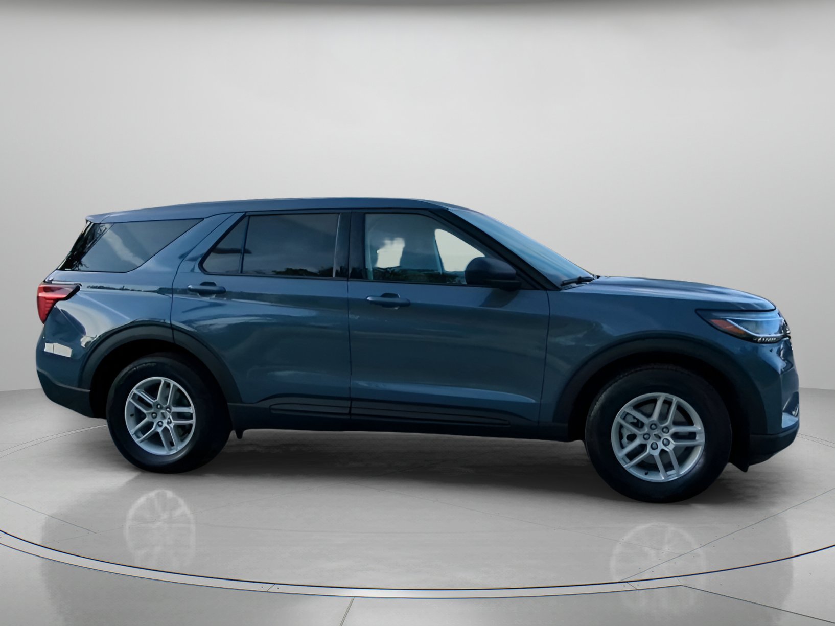 New 2026 Ford Explorer Active RWD image 37
