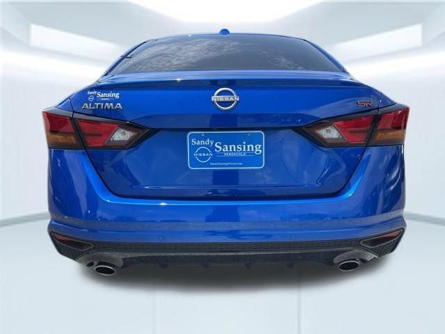 Used 2025 Nissan Altima 2.5 SR FWD image 7